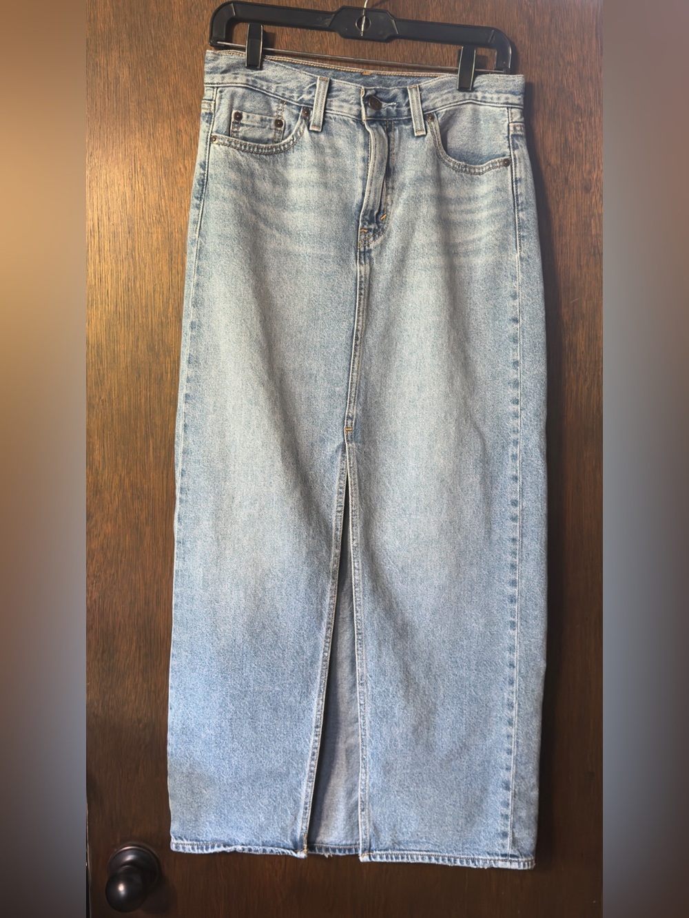 Levi’s long denim skirt 26